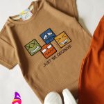 ست بیسکوییتی با شلوارک لی رنگی