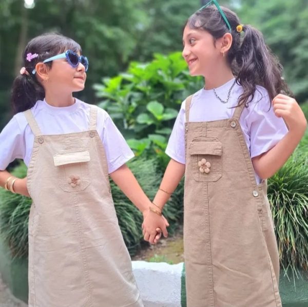 سارافون دخترانه دو تیکه کتان - Image 6